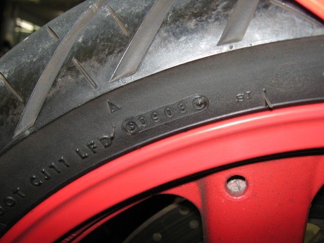 タイヤの製造年月の確認方法 - 俺とバイクとEX-4
